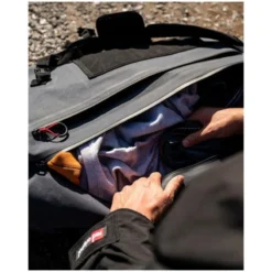 Red Paddle Waterproof Kit Bag - Wasserdichte Multisporttasche Packsack Grey 9 Red Paddle Waterproof Kit Bag - Wasserdichte Multisporttasche Packsack Grey -GUMOTEX Store red paddle waterproof kit bag wasserdichte multisporttasche packsack grey 3